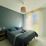 Le Petit Podium Cozy Ground Floor * קרנטן