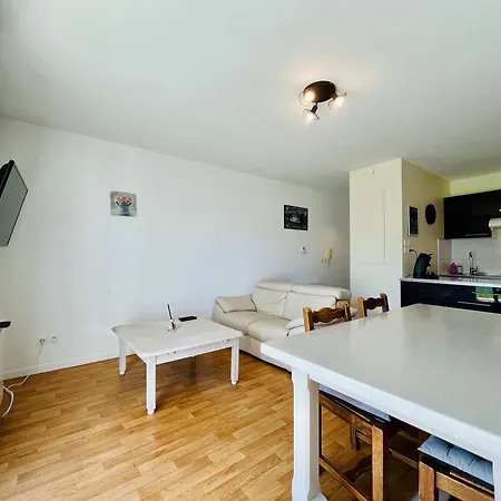 Le Petit Podium Cozy Ground Floor * Carentan