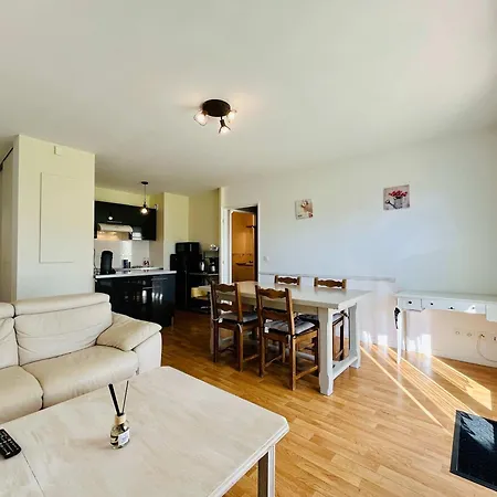 Le Petit Podium Cozy Ground Floor *
