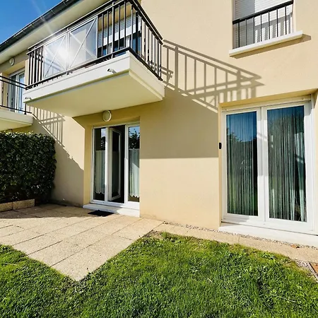 Le Petit Podium Cozy Ground Floor קרנטן