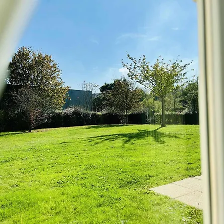 Le Petit Podium Cozy Ground Floor דירה *